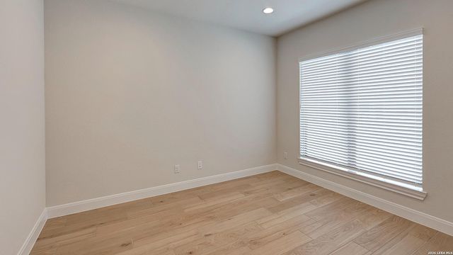 291 Bobs Cove, Castroville, TX 78009
