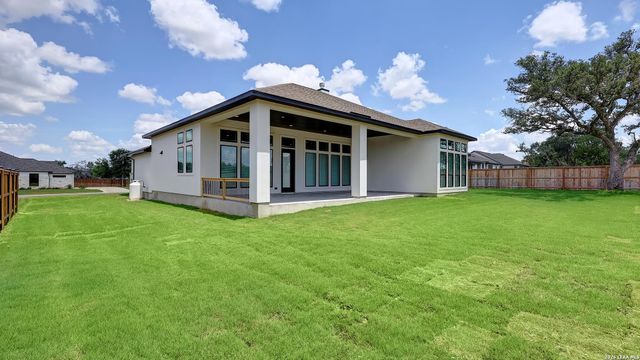 291 Bobs Cove, Castroville, TX 78009