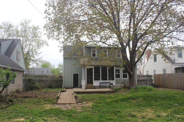 1001 Eisenhower Avenue, Janesville, WI 53545