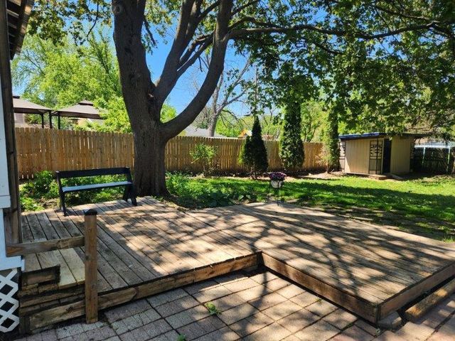 1001 Eisenhower Avenue, Janesville, WI 53545