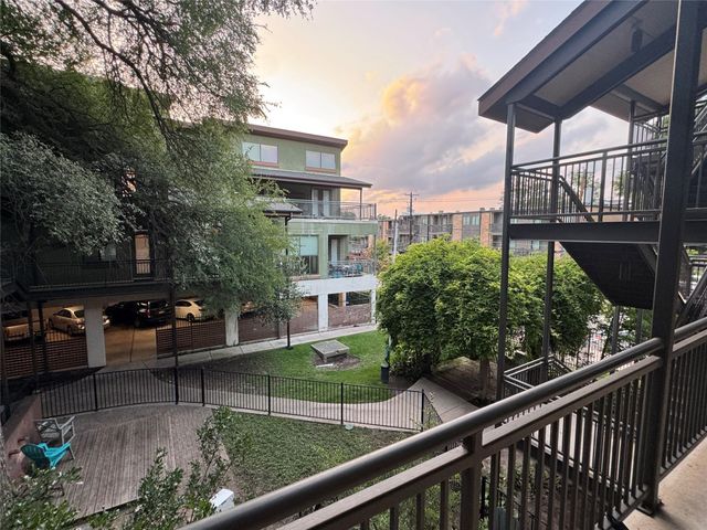 911 Keith LN 2, Austin, TX 78705