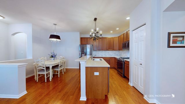 1114 Barkston Lane, Aurora, IL 60502