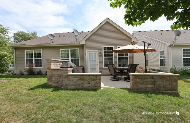 1114 Barkston Lane, Aurora, IL 60502