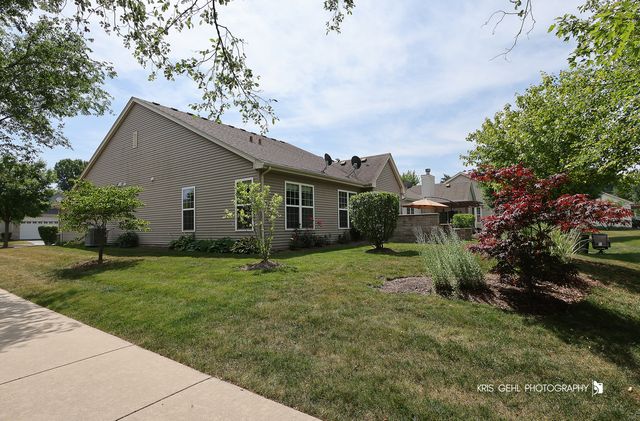 1114 Barkston Lane, Aurora, IL 60502