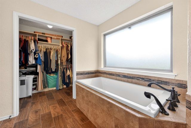 3610 Faulkner Drive, Rowlett, TX 75088