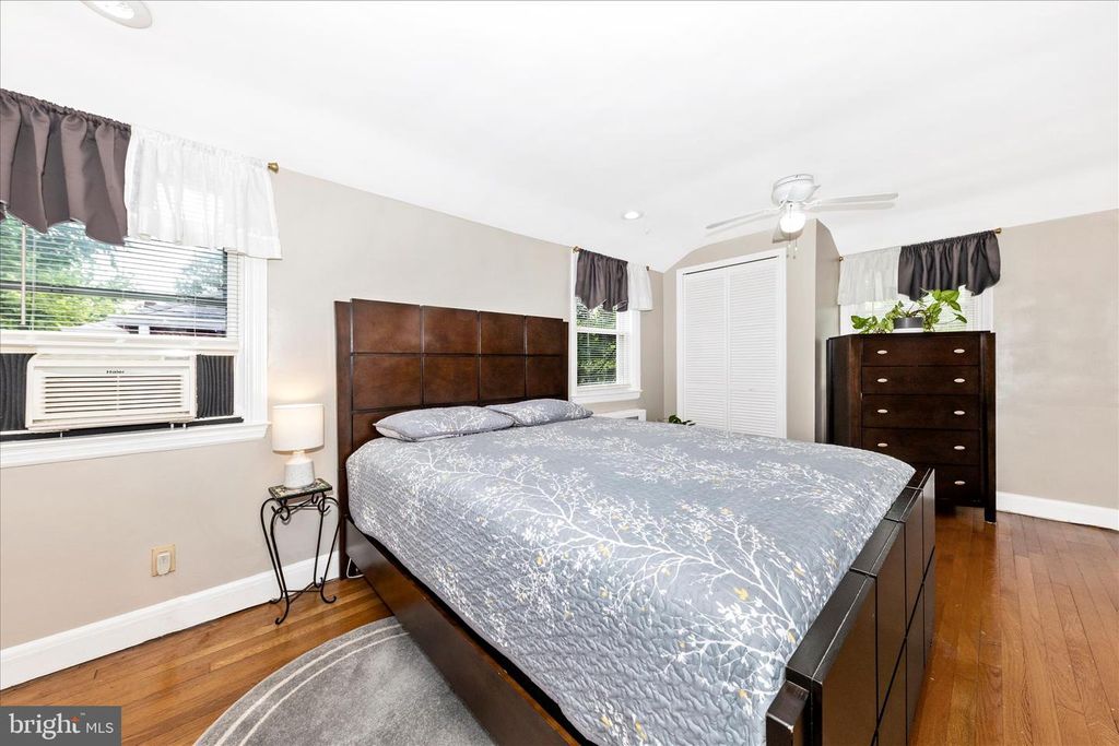 Image 18 of property listing at 7027 PLYMOUTH RD, Pikesville, MD 21208