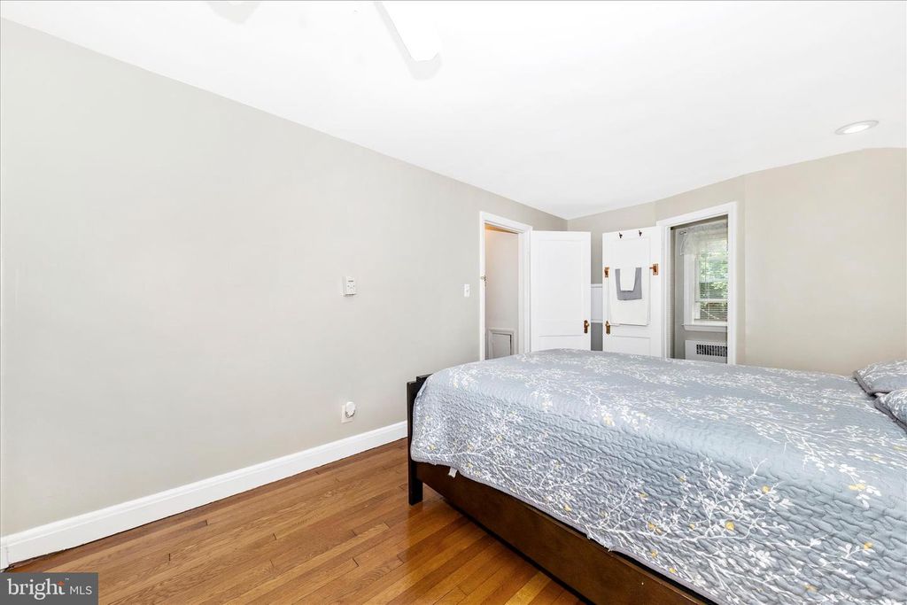 Image 21 of property listing at 7027 PLYMOUTH RD, Pikesville, MD 21208