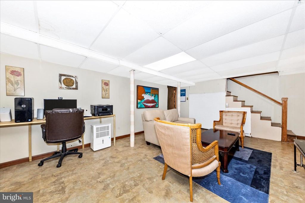 Image 36 of property listing at 7027 PLYMOUTH RD, Pikesville, MD 21208