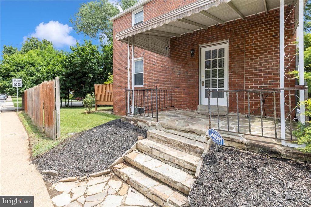 Image 39 of property listing at 7027 PLYMOUTH RD, Pikesville, MD 21208