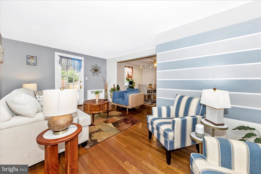 Image 4 of property listing at 7027 PLYMOUTH RD, Pikesville, MD 21208