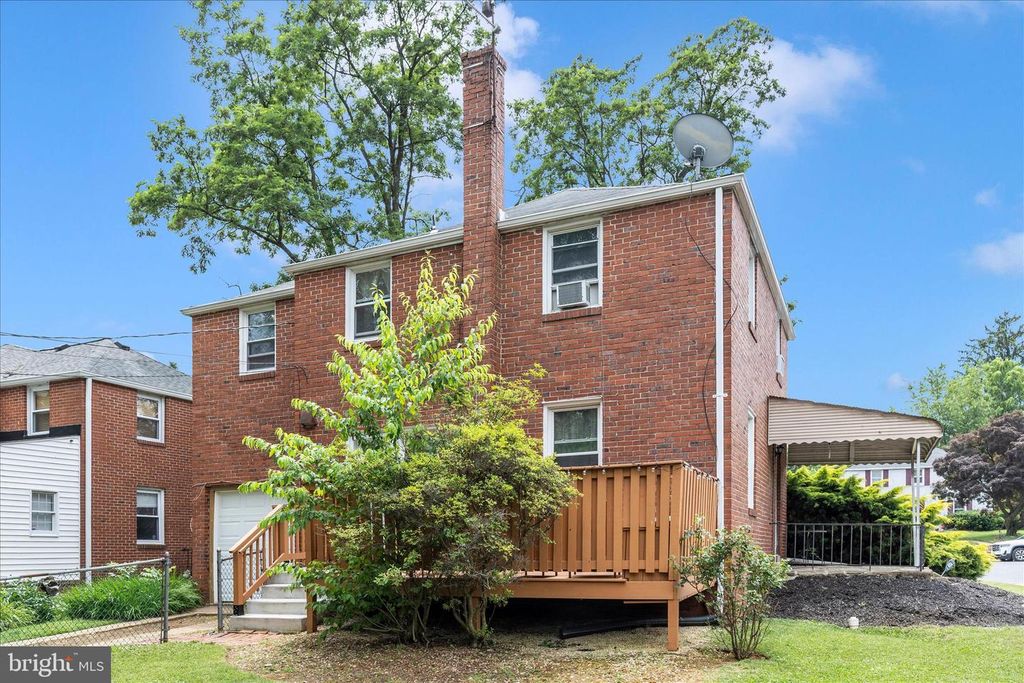 Image 42 of property listing at 7027 PLYMOUTH RD, Pikesville, MD 21208