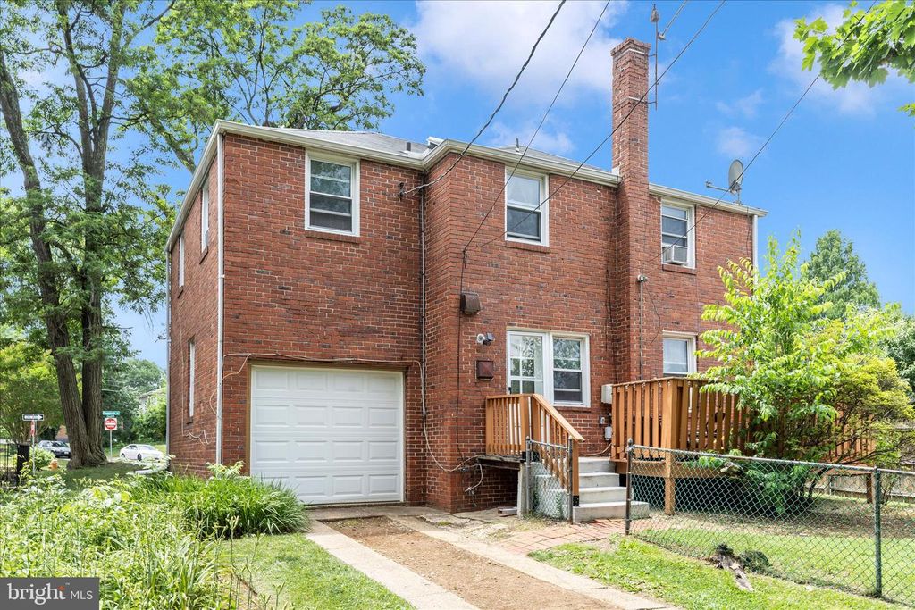 Image 44 of property listing at 7027 PLYMOUTH RD, Pikesville, MD 21208