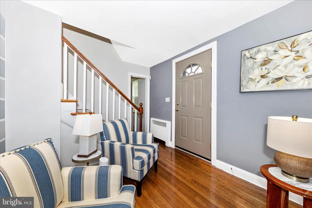 Image 5 of property listing at 7027 PLYMOUTH RD, Pikesville, MD 21208