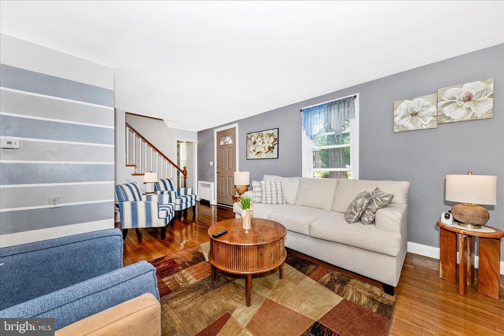 Image 8 of property listing at 7027 PLYMOUTH RD, Pikesville, MD 21208