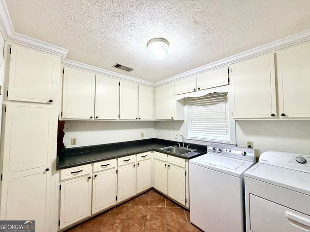 2166 Ga Highway 199, Mount Vernon, GA 30445