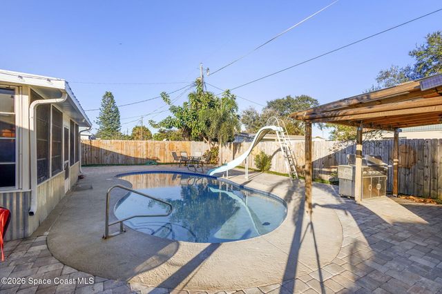 727 Clarke Avenue, Melbourne, FL 32935