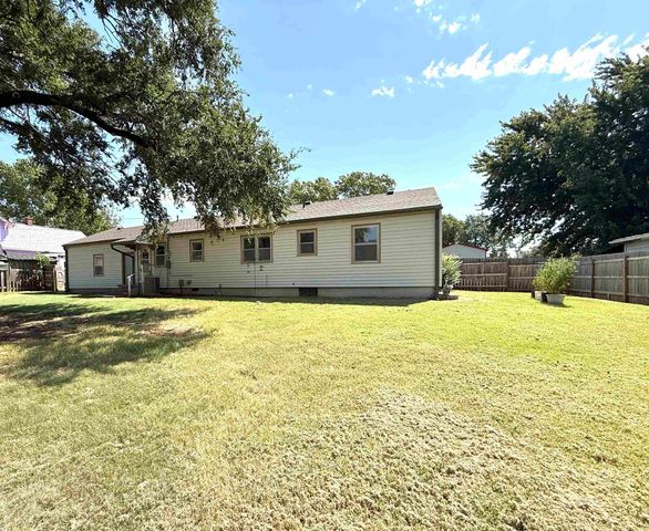 416 N Pennsylvania, Anthony, KS 67003