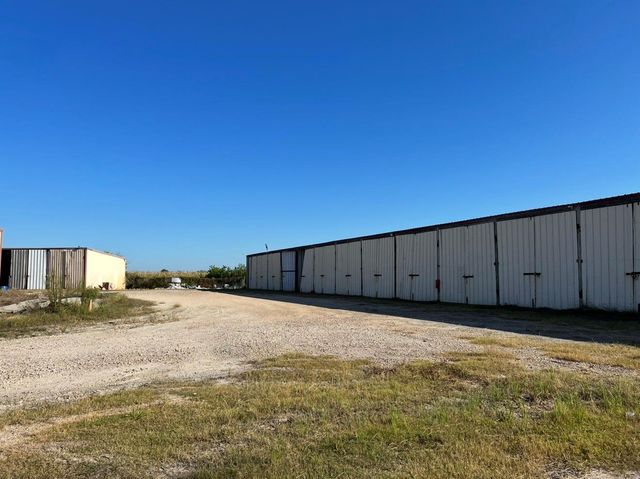 3320 E Highway 332, Freeport, TX 77541