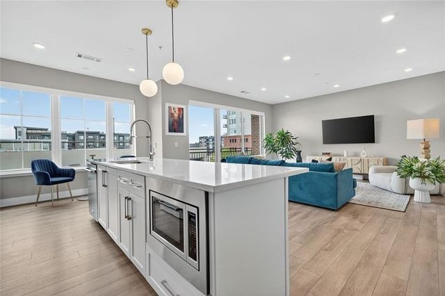 22 Airline Street PH 403, Atlanta, GA 30312