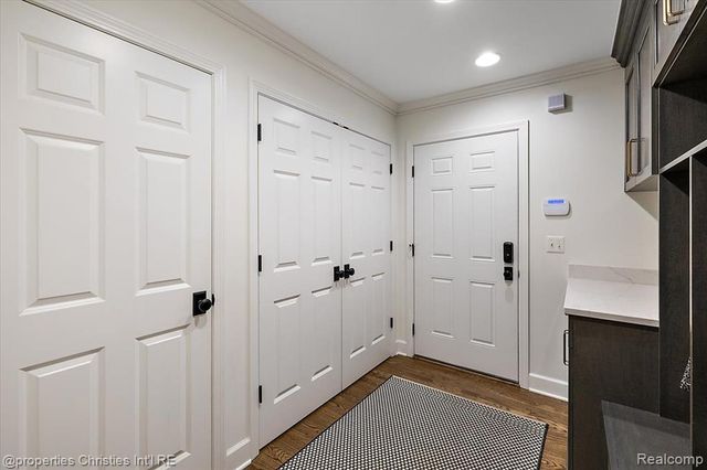 586 Fairfax Street, Birmingham, MI 48009