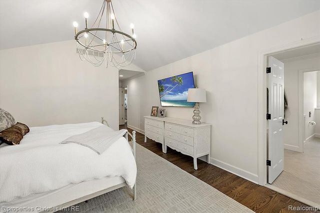 586 Fairfax Street, Birmingham, MI 48009