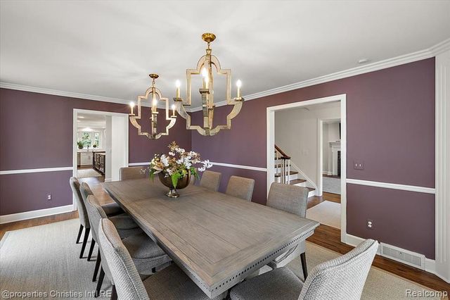 586 Fairfax Street, Birmingham, MI 48009