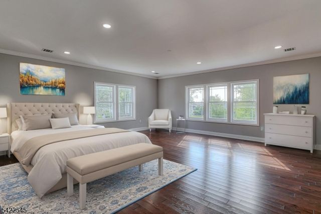 261 Apple Tree Ln, Mountainside Boro, NJ 07092