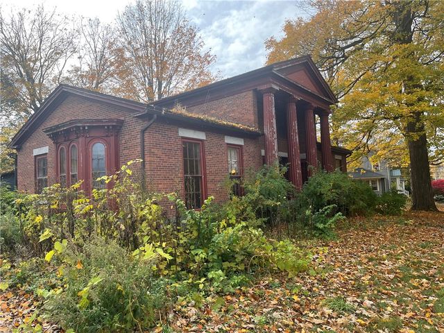 11139 South Lake Road, Pavilion, NY 14525