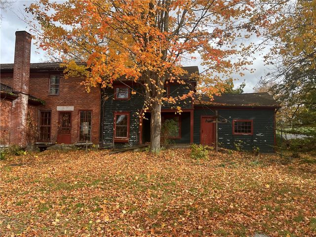 11139 South Lake Road, Pavilion, NY 14525