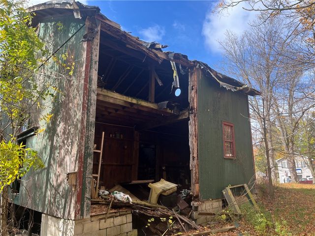 11139 South Lake Road, Pavilion, NY 14525