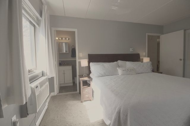 308 Quarry St 202, Quincy, MA 02170