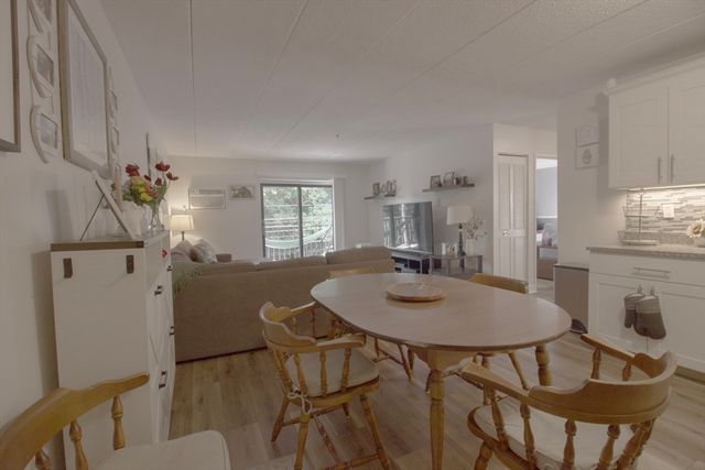 308 Quarry St 202, Quincy, MA 02170