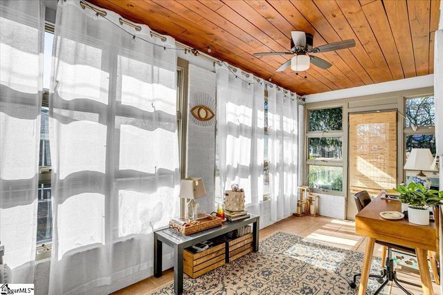 1734 E North Street, Greenville, SC 29607