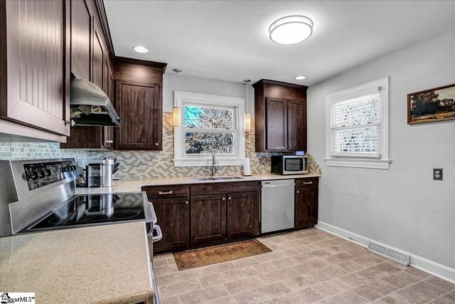 1734 E North Street, Greenville, SC 29607