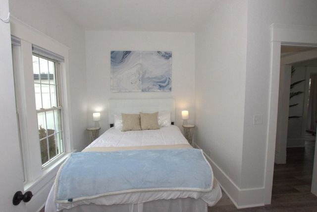 302 S McKinley Avenue, Joplin, MO 64801