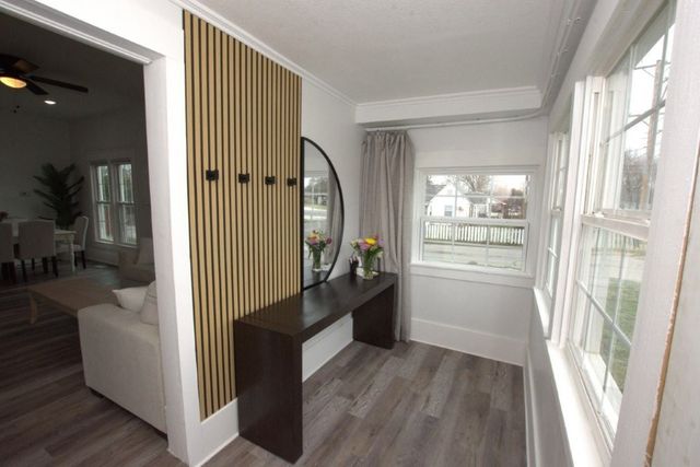 302 S McKinley Avenue, Joplin, MO 64801