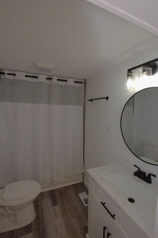 302 S McKinley Avenue, Joplin, MO 64801