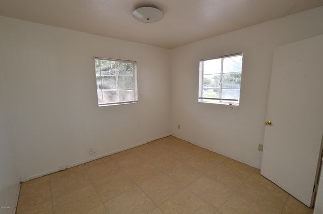 4650 E 19th Street, Tucson, AZ 85711