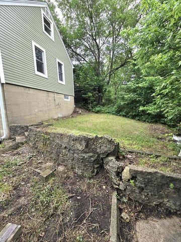 1651 6th Street, Beloit, WI 53511