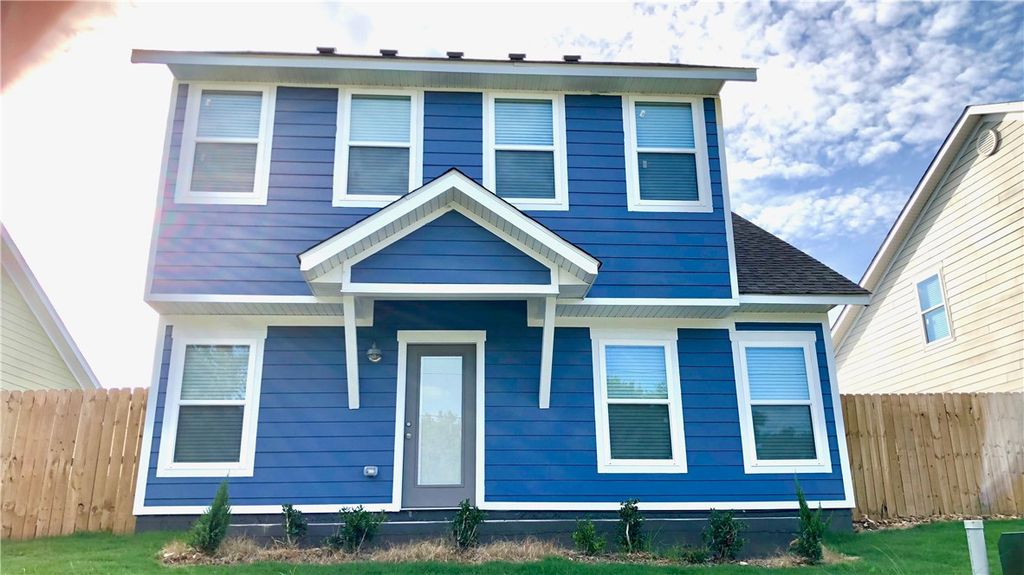 1805 Izard Lane, Fayetteville, AR 72704