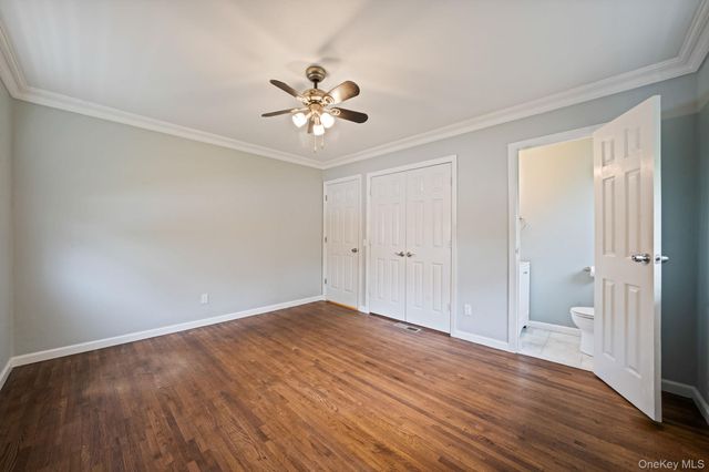 19 Pumpkin Road, Saint James, NY 11780