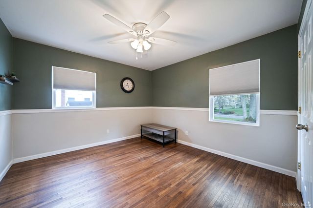 19 Pumpkin Road, Saint James, NY 11780