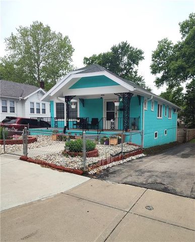 1226 S Hardy Avenue, Independence, MO 64052