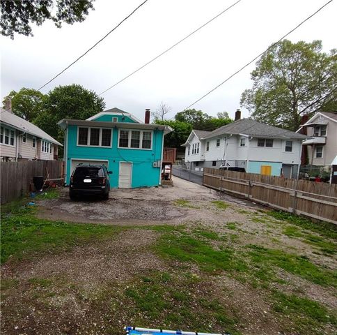 1226 S Hardy Avenue, Independence, MO 64052
