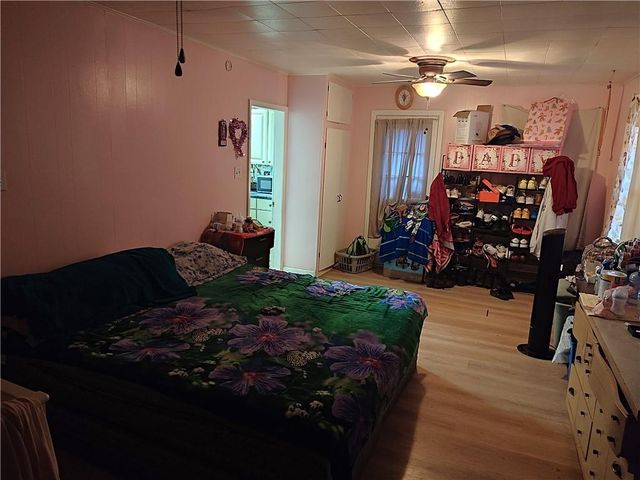 1226 S Hardy Avenue, Independence, MO 64052