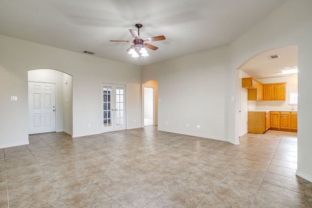 1013 Aaron Drive, Burleson, TX 76028