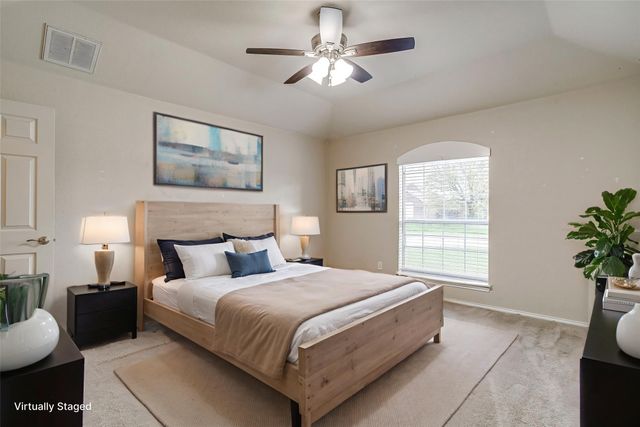 1013 Aaron Drive, Burleson, TX 76028