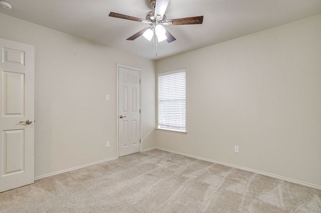 1013 Aaron Drive, Burleson, TX 76028