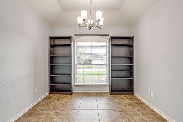 1013 Aaron Drive, Burleson, TX 76028