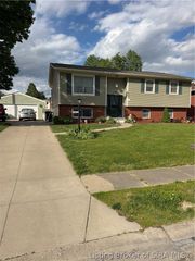1314 Sportsman, Jeffersonville, IN 47130
